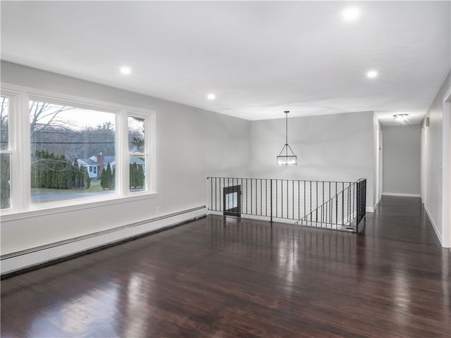 2 Sandalwood Court, Coventry, RI 02816