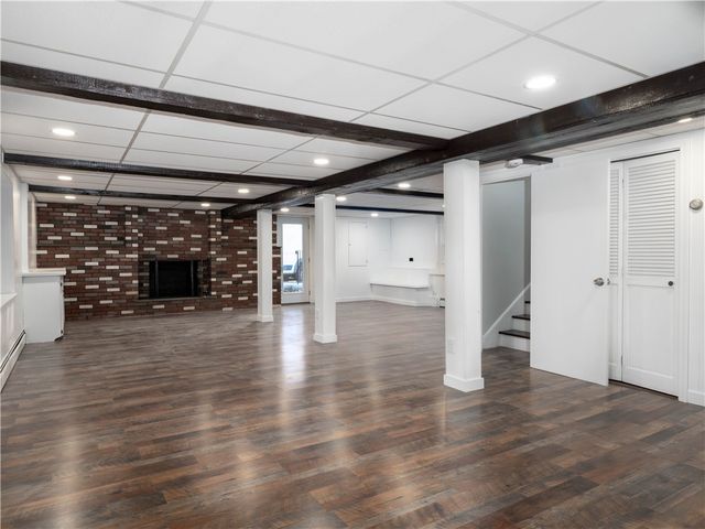 2 Sandalwood Court, Coventry, RI 02816