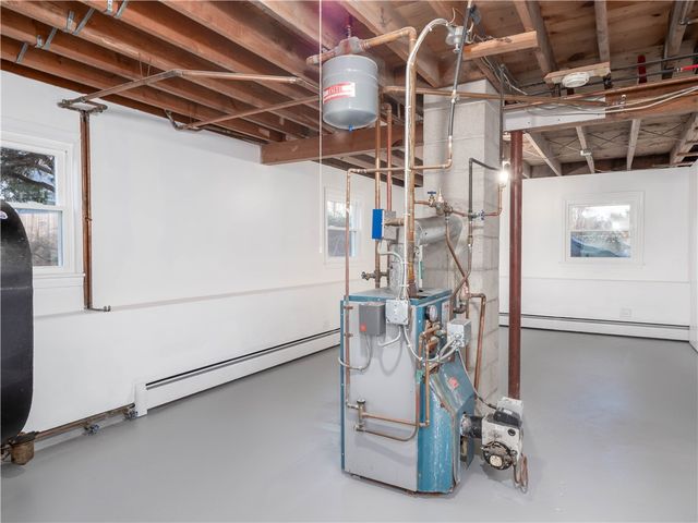 2 Sandalwood Court, Coventry, RI 02816