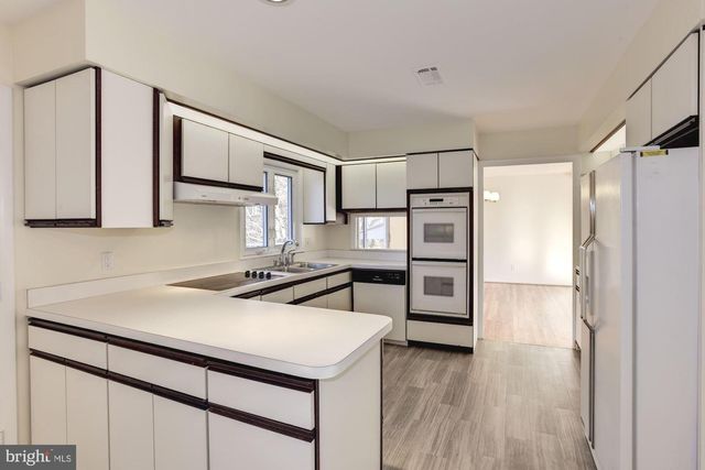 9205 SPRING VALLEY RD, Ellicott City, MD 21043