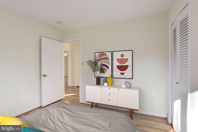 9205 SPRING VALLEY RD, Ellicott City, MD 21043