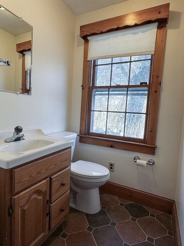 18 Stage Road, Deerfield, MA 01373