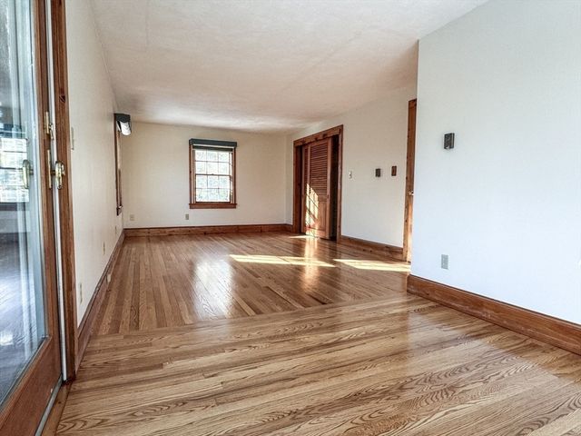 18 Stage Road, Deerfield, MA 01373