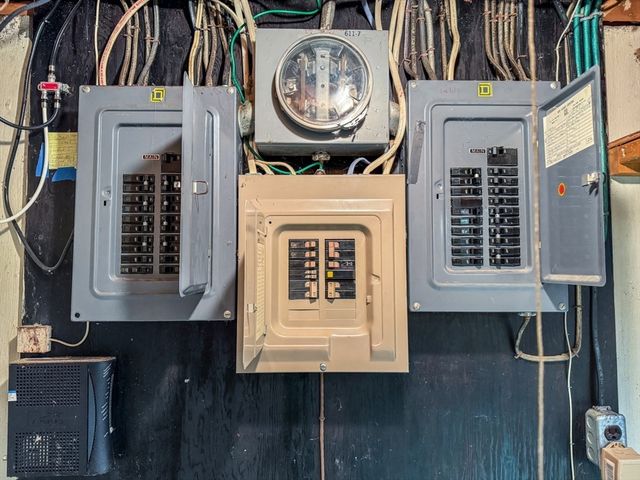 18 Stage Road, Deerfield, MA 01373