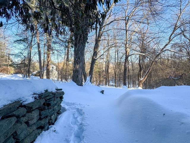 18 Stage Road, Deerfield, MA 01373