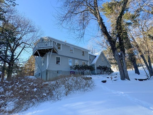 18 Stage Road, Deerfield, MA 01373