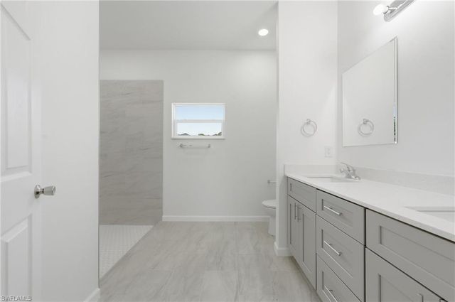 1018 Kent ST E, Lehigh Acres, FL 33971