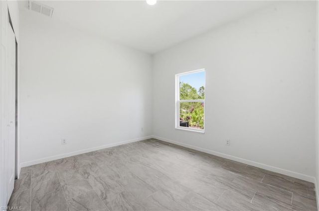 1018 Kent ST E, Lehigh Acres, FL 33971