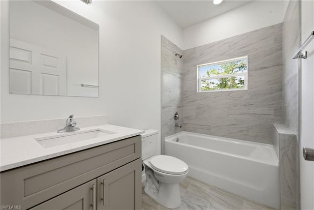 1018 Kent ST E, Lehigh Acres, FL 33971