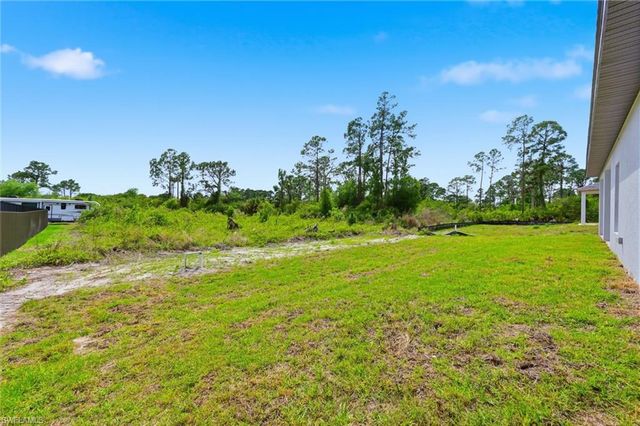 1018 Kent ST E, Lehigh Acres, FL 33971