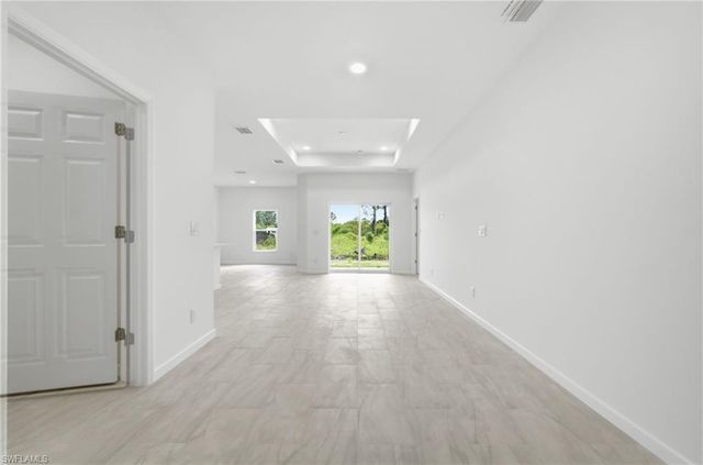 1018 Kent ST E, Lehigh Acres, FL 33971