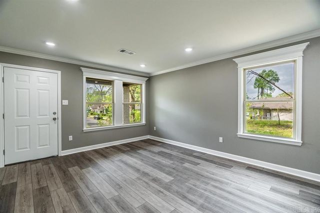 721 Curtis Sykes Drive, North Little Rock, AR 72114