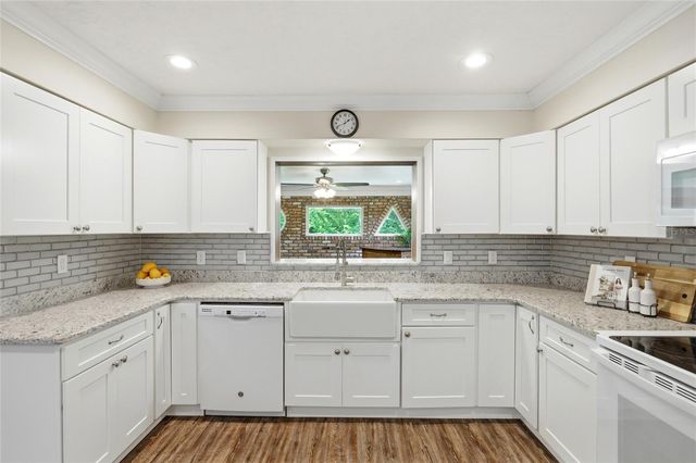 1150 MARKHAM WOODS ROAD, Longwood, FL 32779
