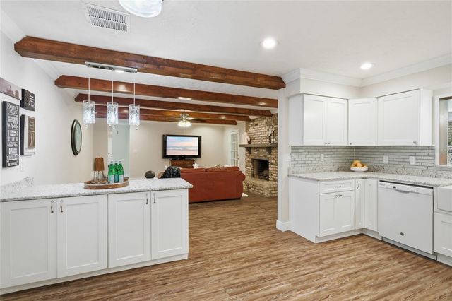 1150 MARKHAM WOODS ROAD, Longwood, FL 32779