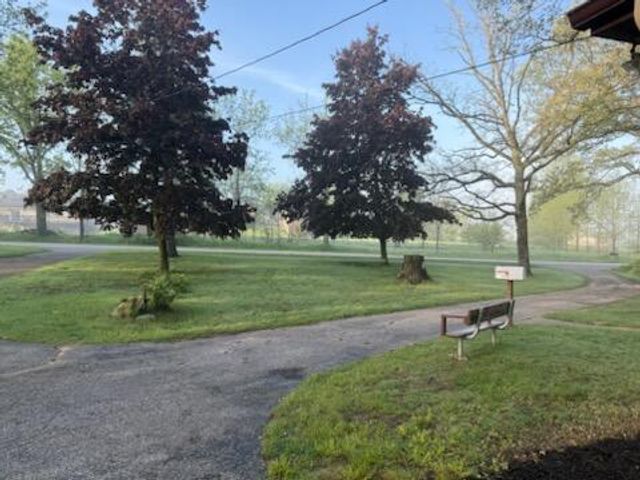 5841 13 Mile Road NE A, Rockford, MI 49341