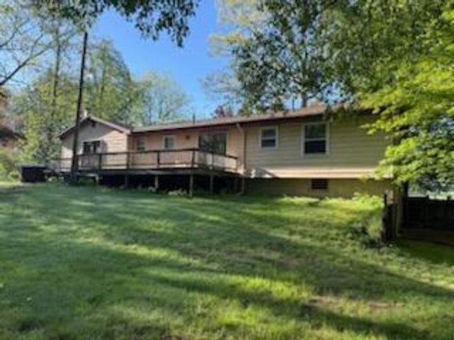 5841 13 Mile Road NE A, Rockford, MI 49341