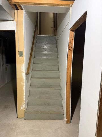 5841 13 Mile Road NE A, Rockford, MI 49341