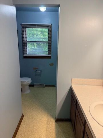 5841 13 Mile Road NE A, Rockford, MI 49341