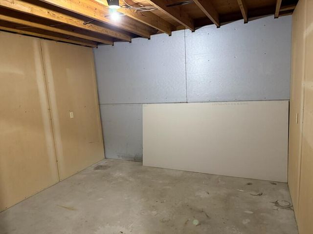 5841 13 Mile Road NE A, Rockford, MI 49341