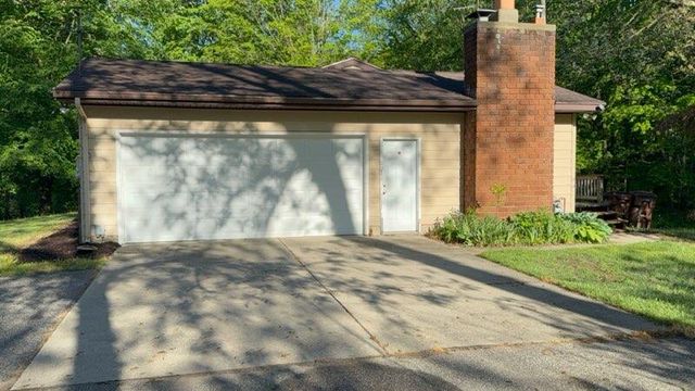 5841 13 Mile Road NE A, Rockford, MI 49341