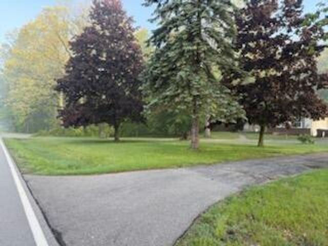 5841 13 Mile Road NE A, Rockford, MI 49341