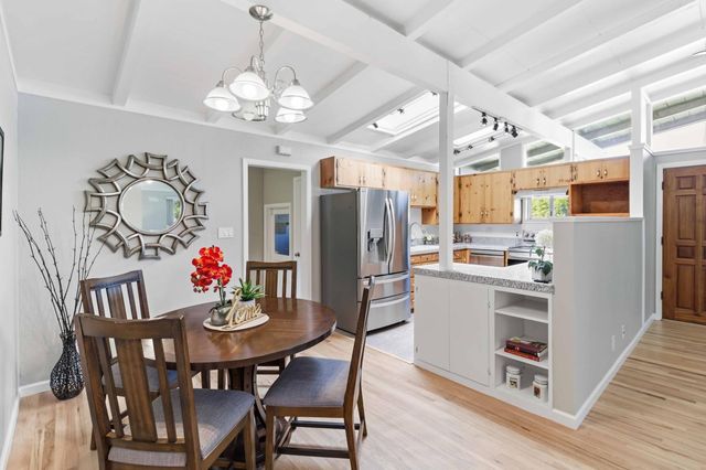 4824 Hazelwood Ave, Carmichael, CA 95608
