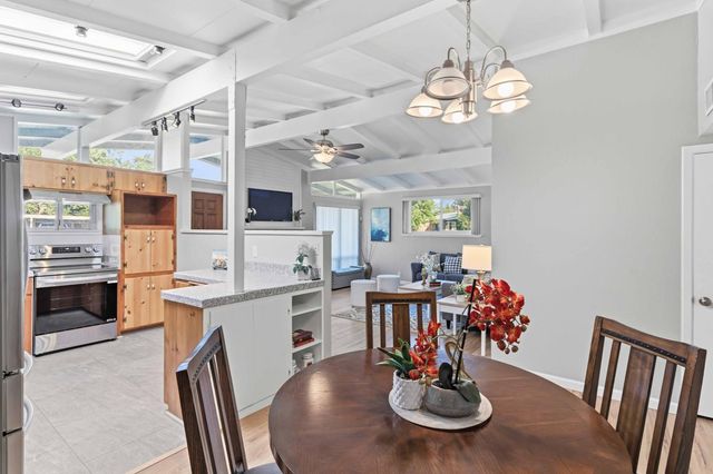 4824 Hazelwood Ave, Carmichael, CA 95608