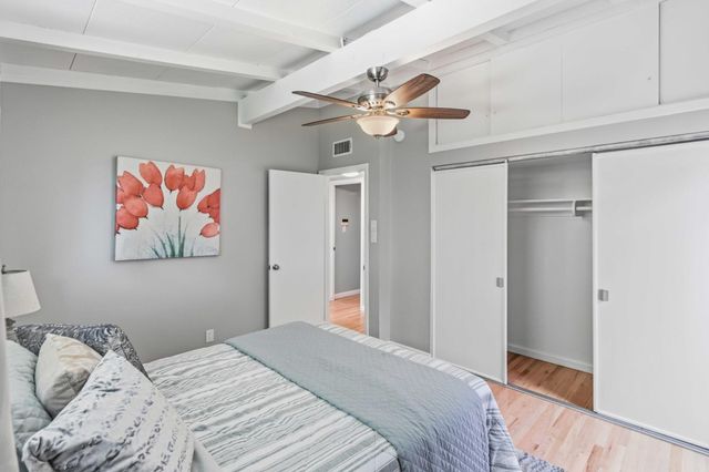 4824 Hazelwood Ave, Carmichael, CA 95608
