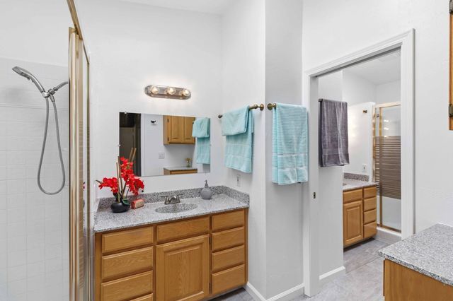 4824 Hazelwood Ave, Carmichael, CA 95608