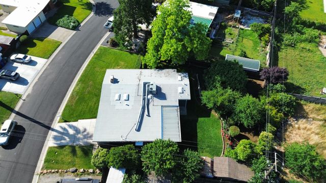 4824 Hazelwood Ave, Carmichael, CA 95608