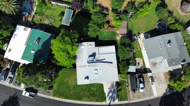 4824 Hazelwood Ave, Carmichael, CA 95608