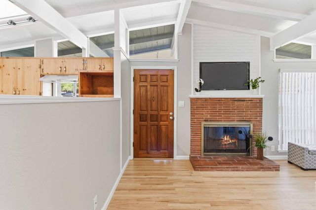 4824 Hazelwood Ave, Carmichael, CA 95608