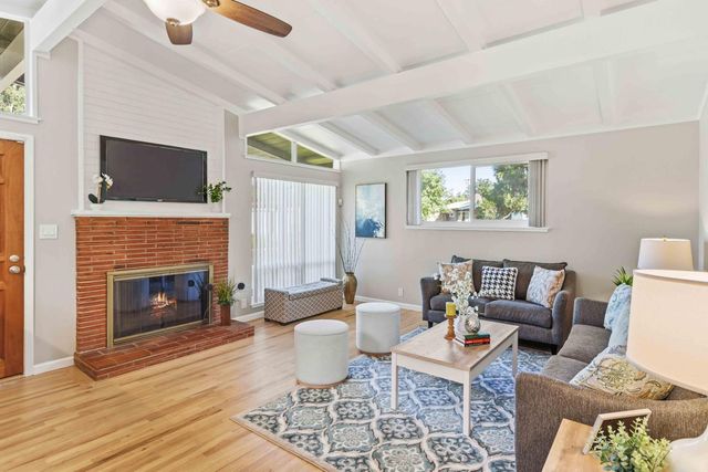 4824 Hazelwood Ave, Carmichael, CA 95608