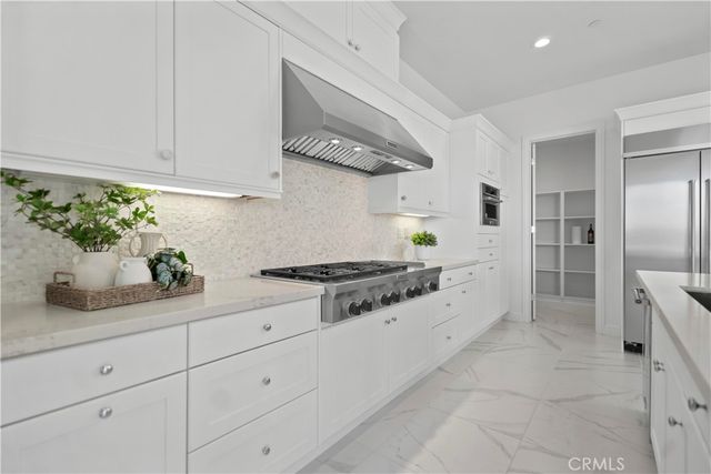 37 Caspian, Lake Forest, CA 92630