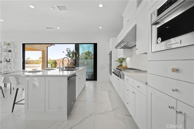 37 Caspian, Lake Forest, CA 92630