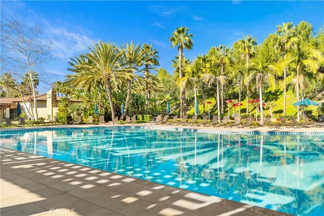 37 Caspian, Lake Forest, CA 92630