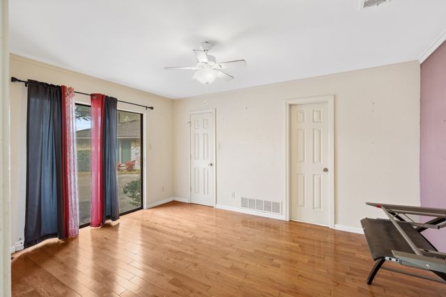 3200 San Paulo Court, Arlington, TX 76012