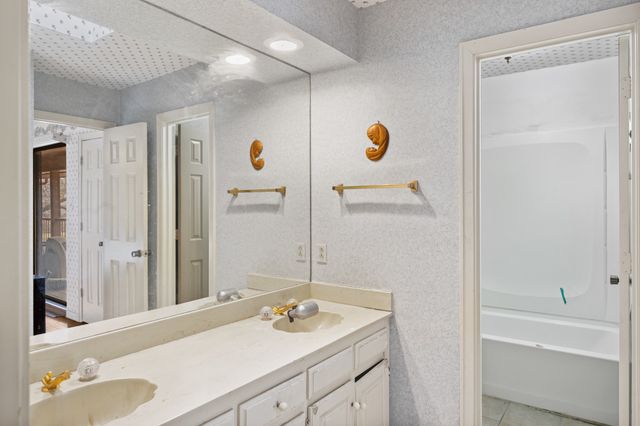 3200 San Paulo Court, Arlington, TX 76012