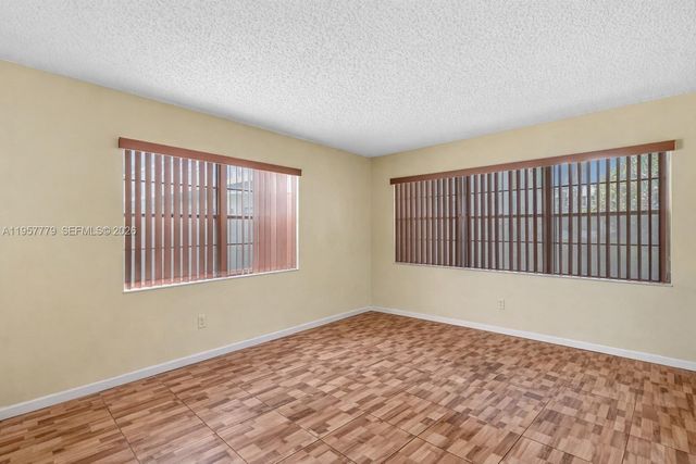 160 Markham H 160, Deerfield Beach, FL 33442