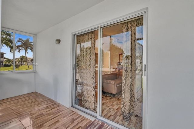 160 Markham H 160, Deerfield Beach, FL 33442