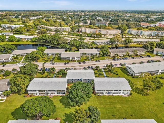 160 Markham H 160, Deerfield Beach, FL 33442