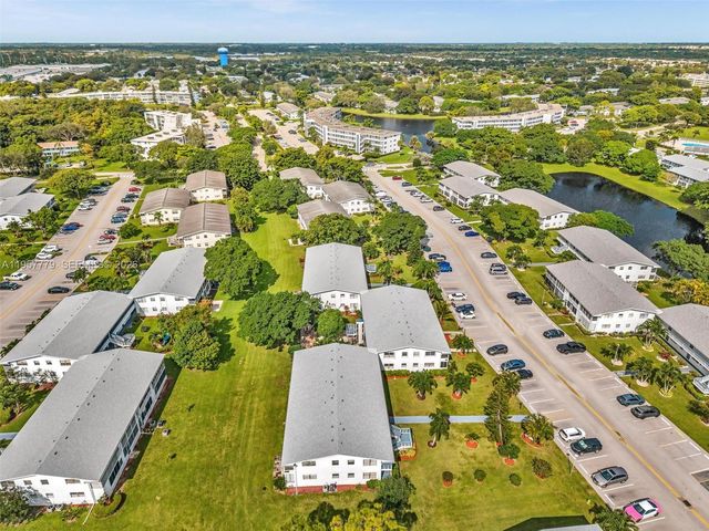 160 Markham H 160, Deerfield Beach, FL 33442