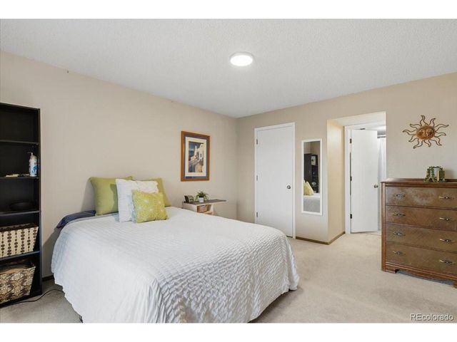 3121 S Tamarac Dr 302H, Denver, CO 80231