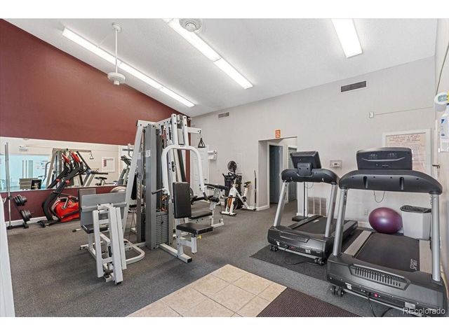 3121 S Tamarac Dr 302H, Denver, CO 80231