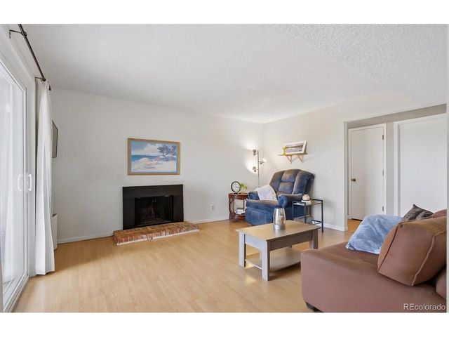 3121 S Tamarac Dr 302H, Denver, CO 80231