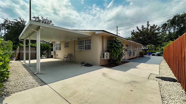 286 NW 39th Street 288, Miami, FL 33127