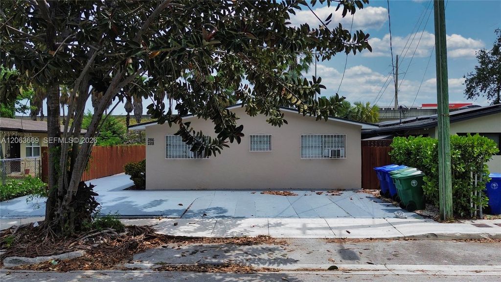 286 NW 39th Street 288, Miami, FL 33127