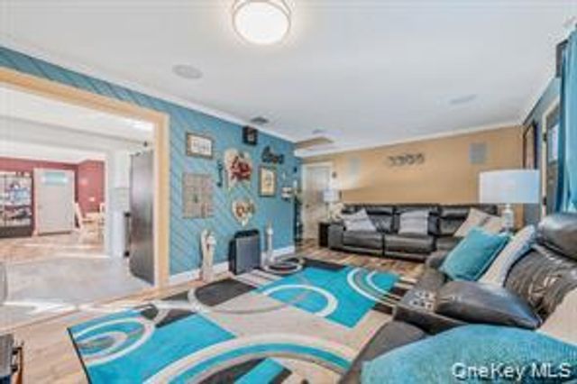 32 Pine Tree Drive, Shirley, NY 11967