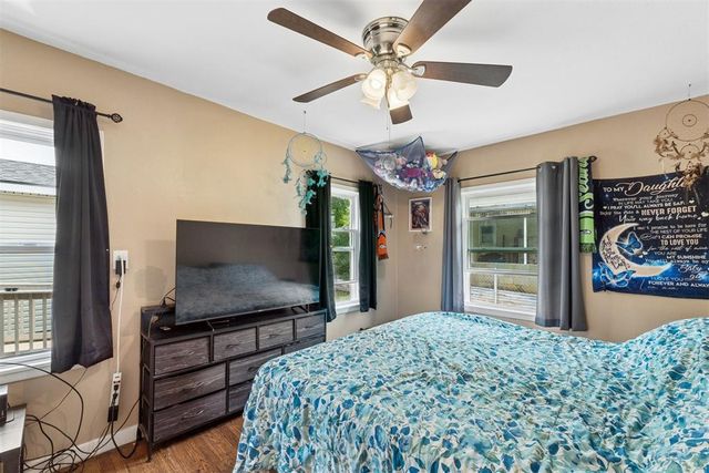 124 S 4th Street, Mcloud, OK 74851