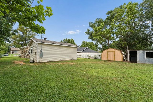 124 S 4th Street, Mcloud, OK 74851
